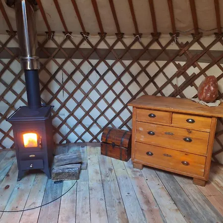 Jurte Fuer Naturliebhaber * Dernbach (Sudliche Weinstrasse)