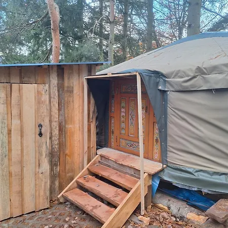 Jurte Fuer Naturliebhaber Campismo de Luxo Dernbach (Sudliche Weinstrasse)